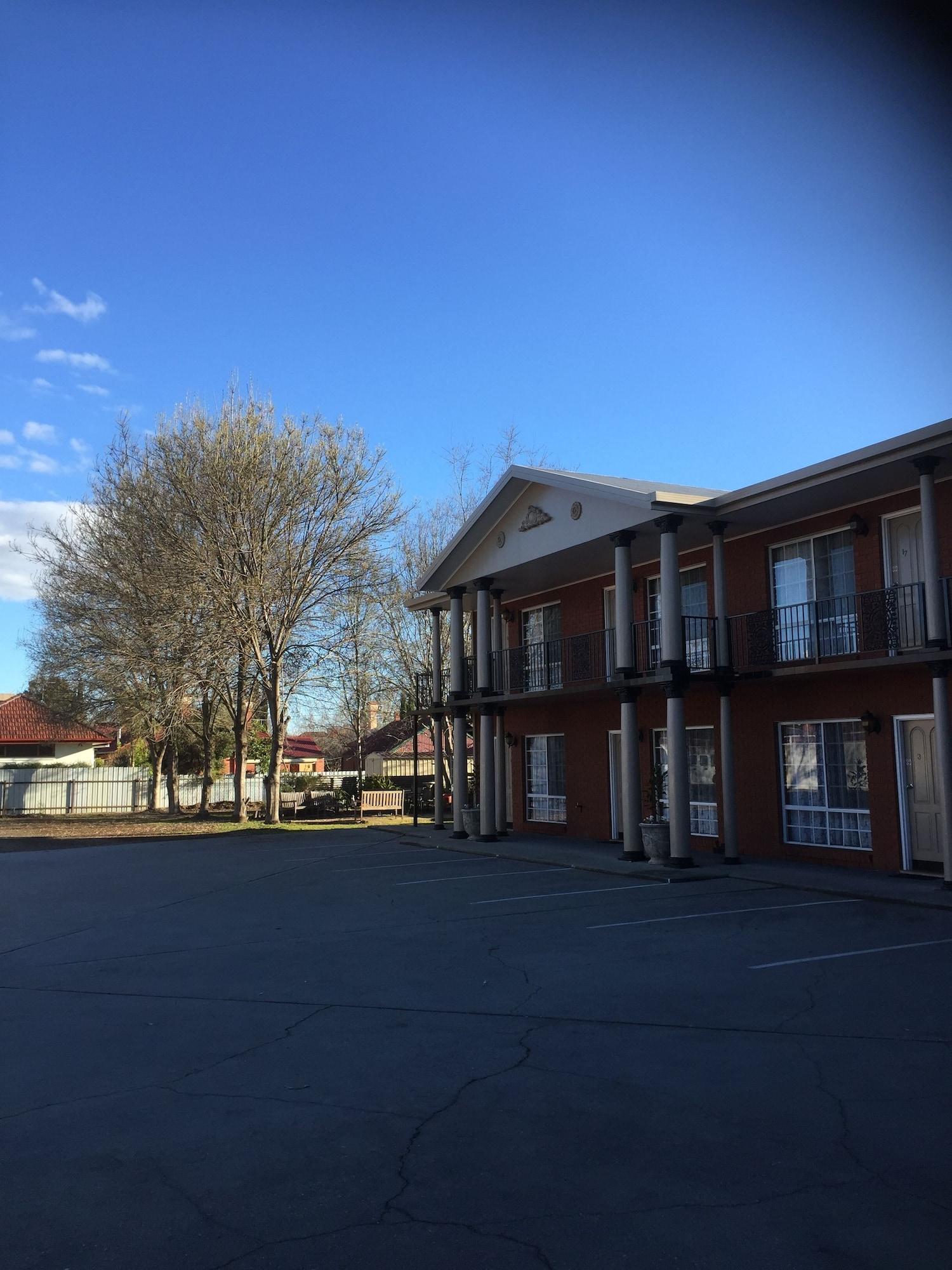 Meramie Motor Inn Олбери Экстерьер фото