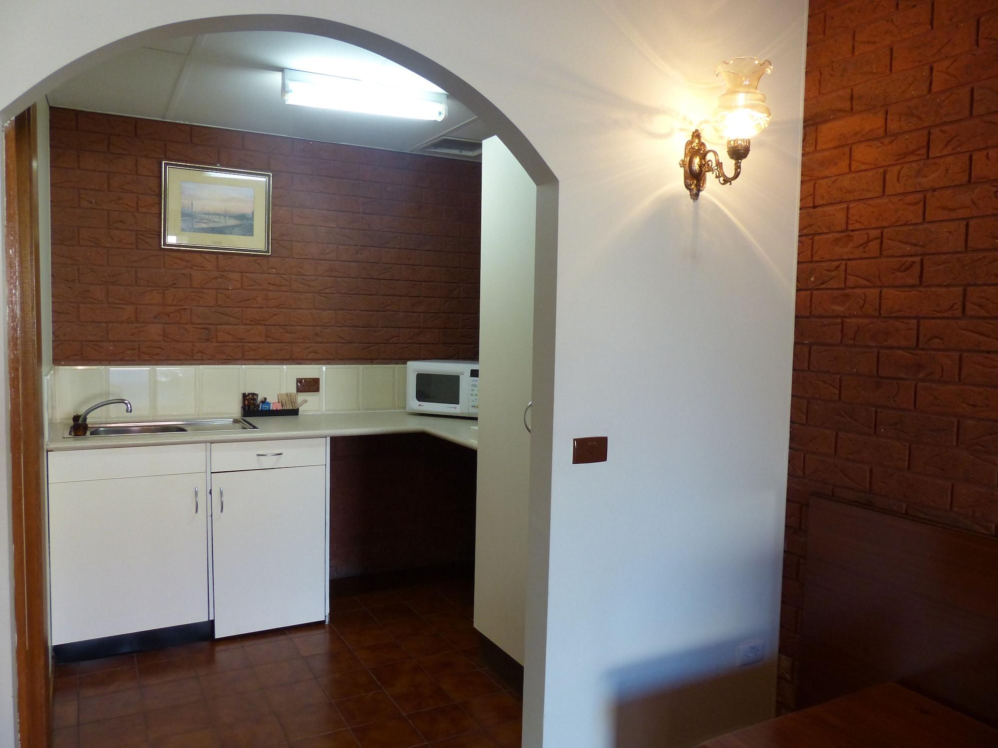 Meramie Motor Inn Олбери Экстерьер фото