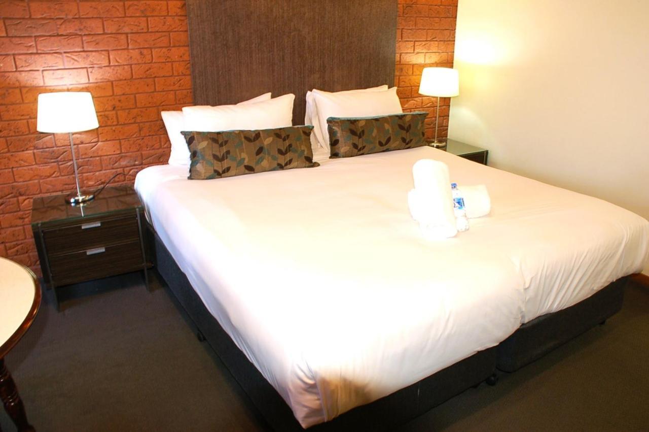 Meramie Motor Inn Олбери Экстерьер фото