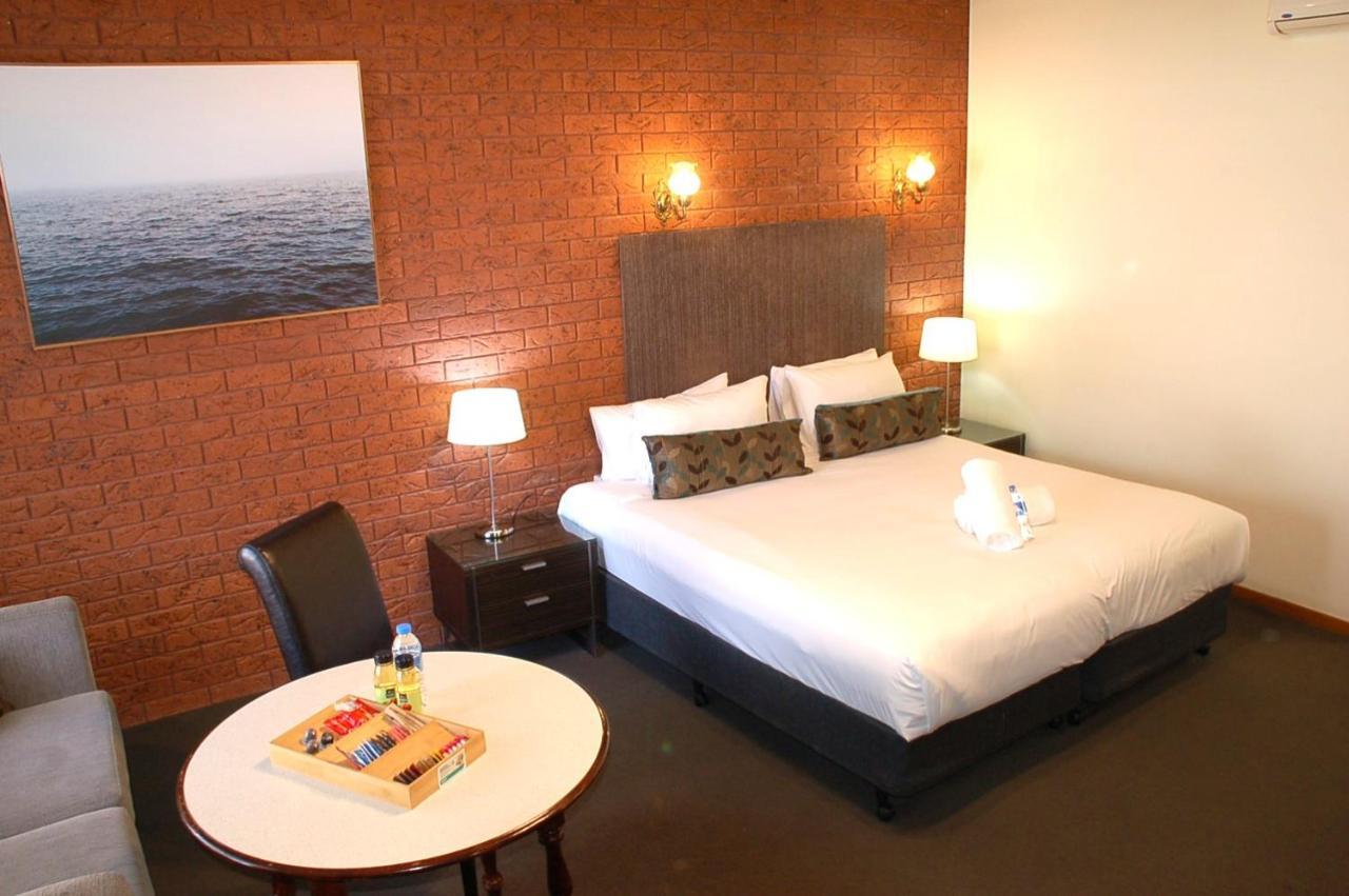 Meramie Motor Inn Олбери Экстерьер фото