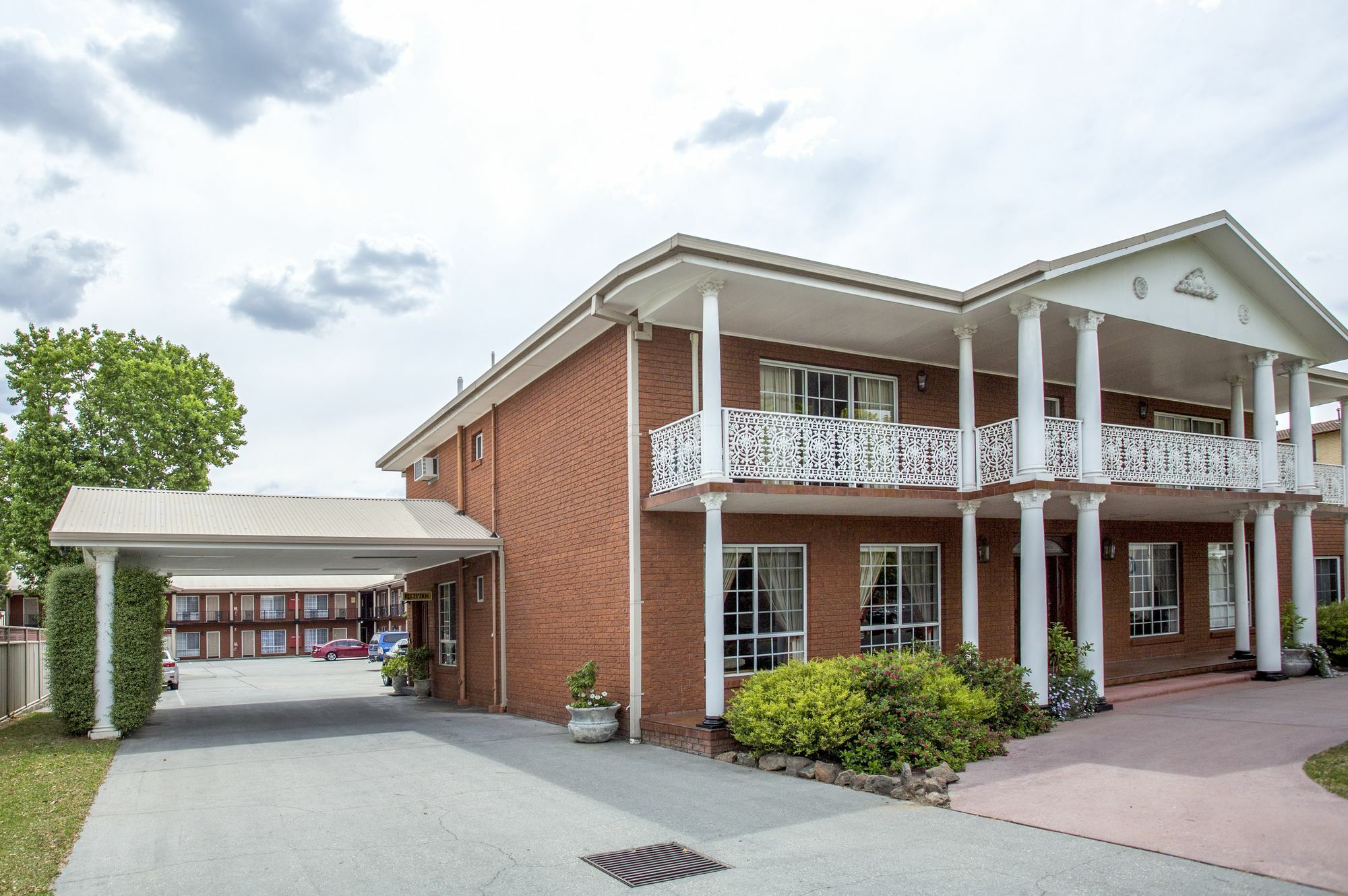 Meramie Motor Inn Олбери Экстерьер фото